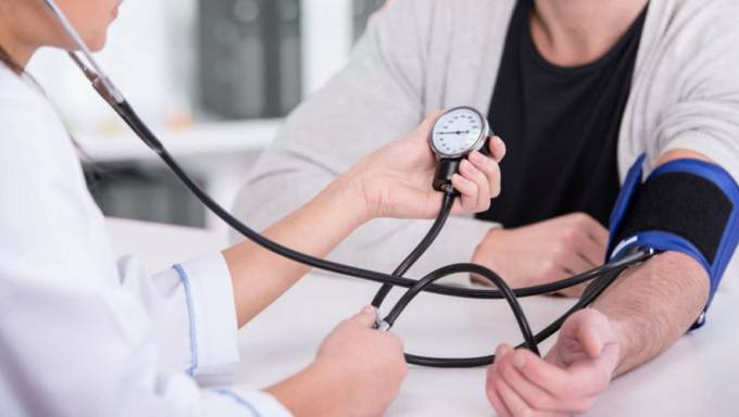 Sherbimi mjeksor: 60 perqind e shqiptareve pa sigurime shendetesore